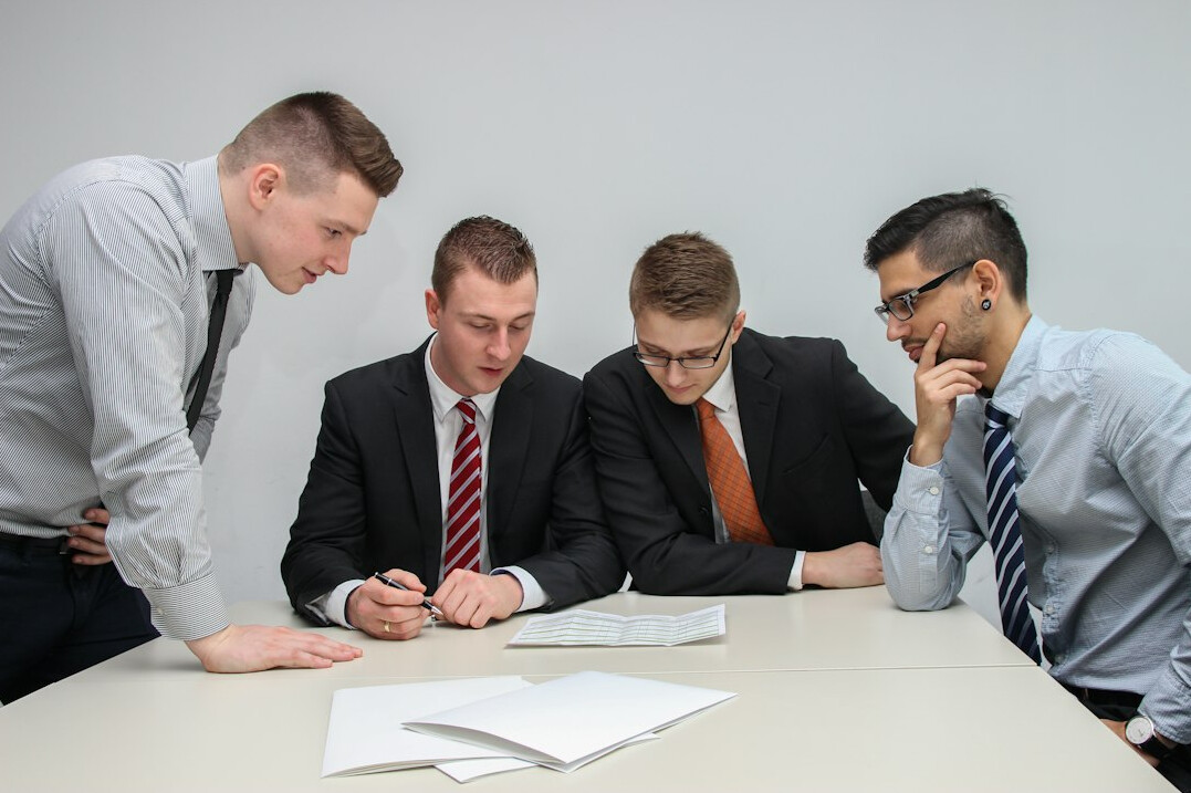 group discussion meeting
